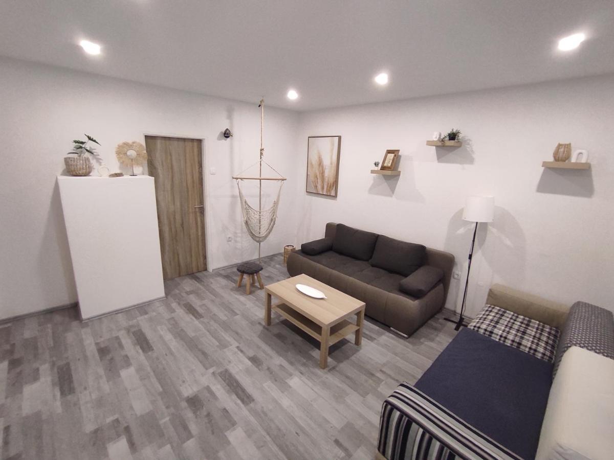 The Loft Apartment โคเปร์ ภายนอก รูปภาพ