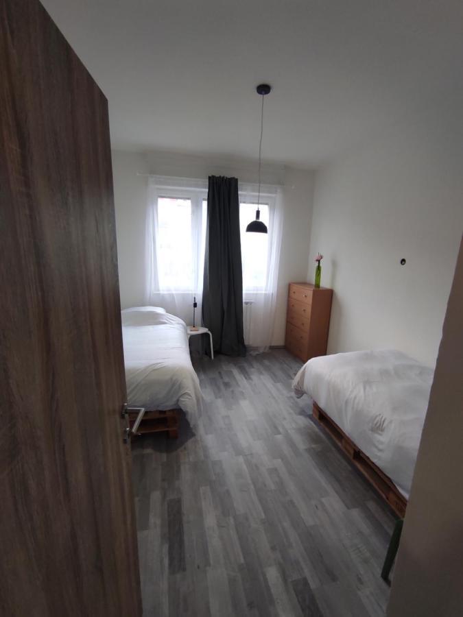 The Loft Apartment โคเปร์ ภายนอก รูปภาพ